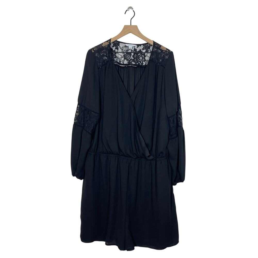 Boutique + Wrap Romper Plus Size 2X Black Floral Lace Panel V-Neck Long Sleeve